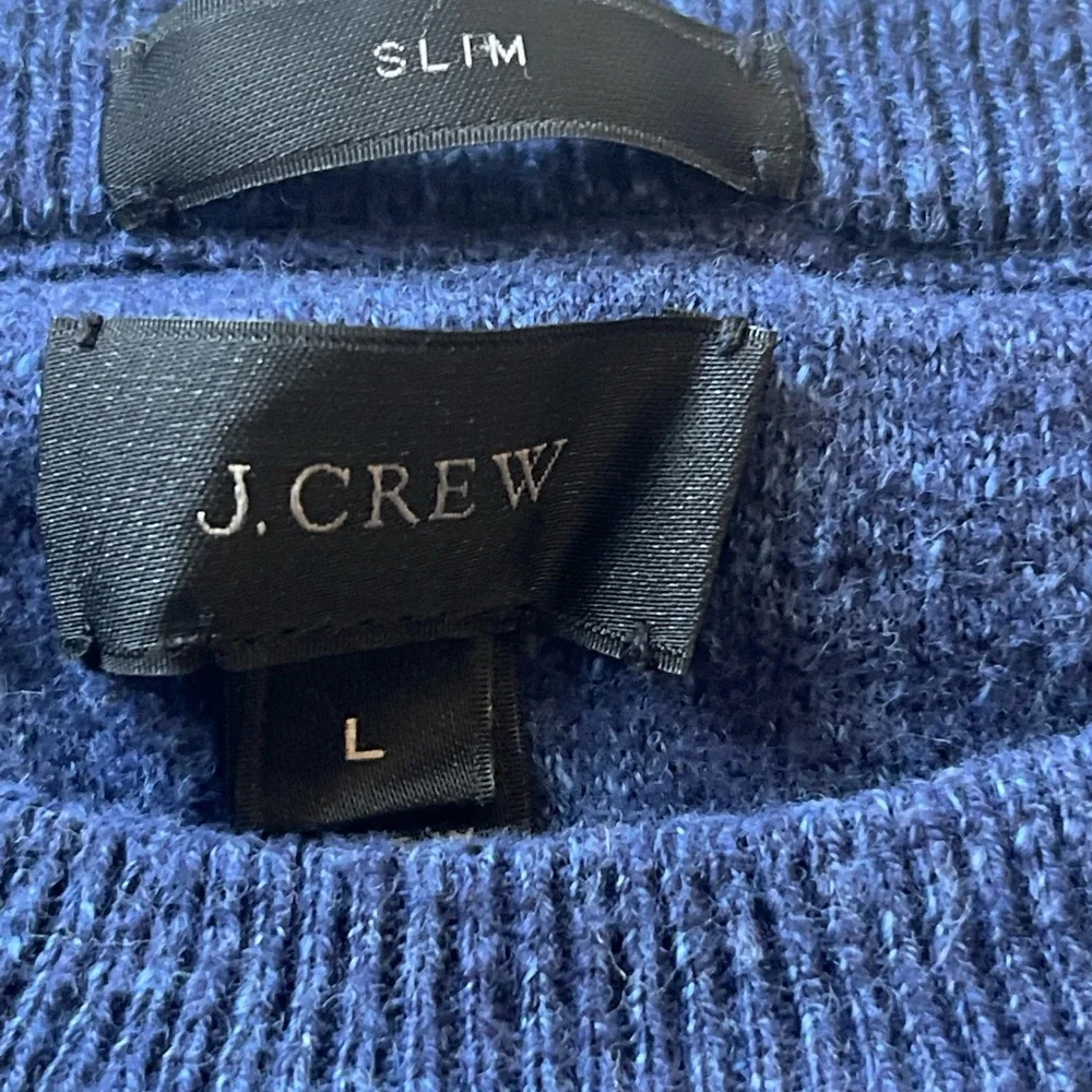 J.Crew Men’s Crew Neck Navy Blue Sweater. Size Large Slim